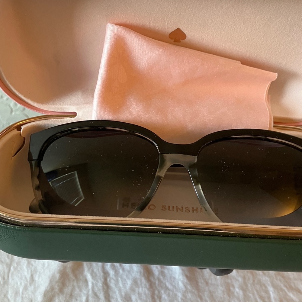 Kate Spade: Black & White Brigit Sunglasses- Black Gradient - Picture 16 of 16